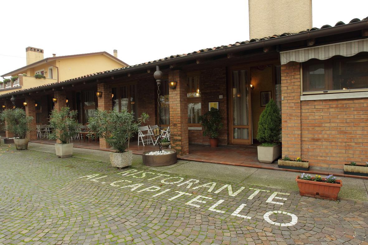 Ristorante Albergo Al Capitello Megliadino San Vitale Экстерьер фото